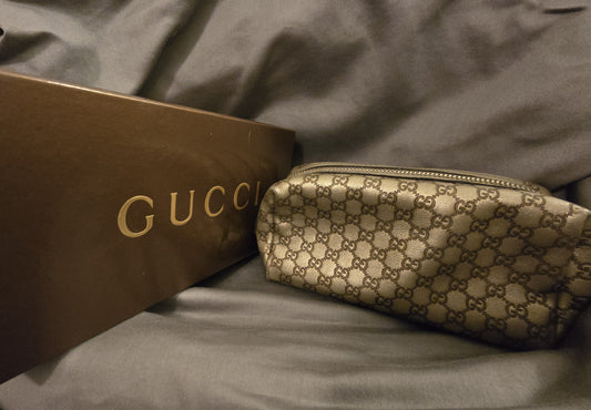 GUCCI MICRO GG POUCH Preloved <3