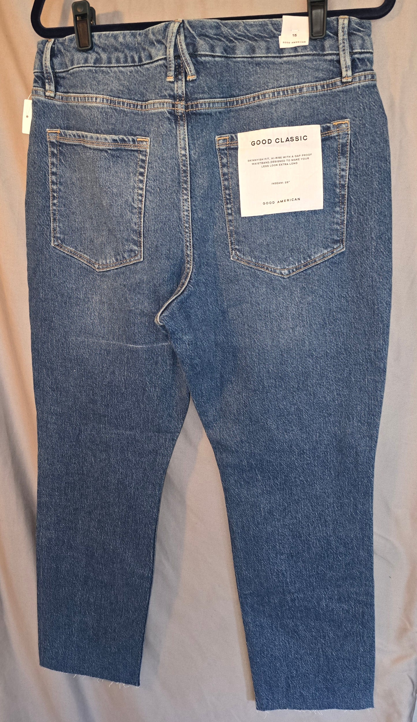 GOOD AMERICAN GOOD CLASSIC RAW HEM HIGH RISE JEANS