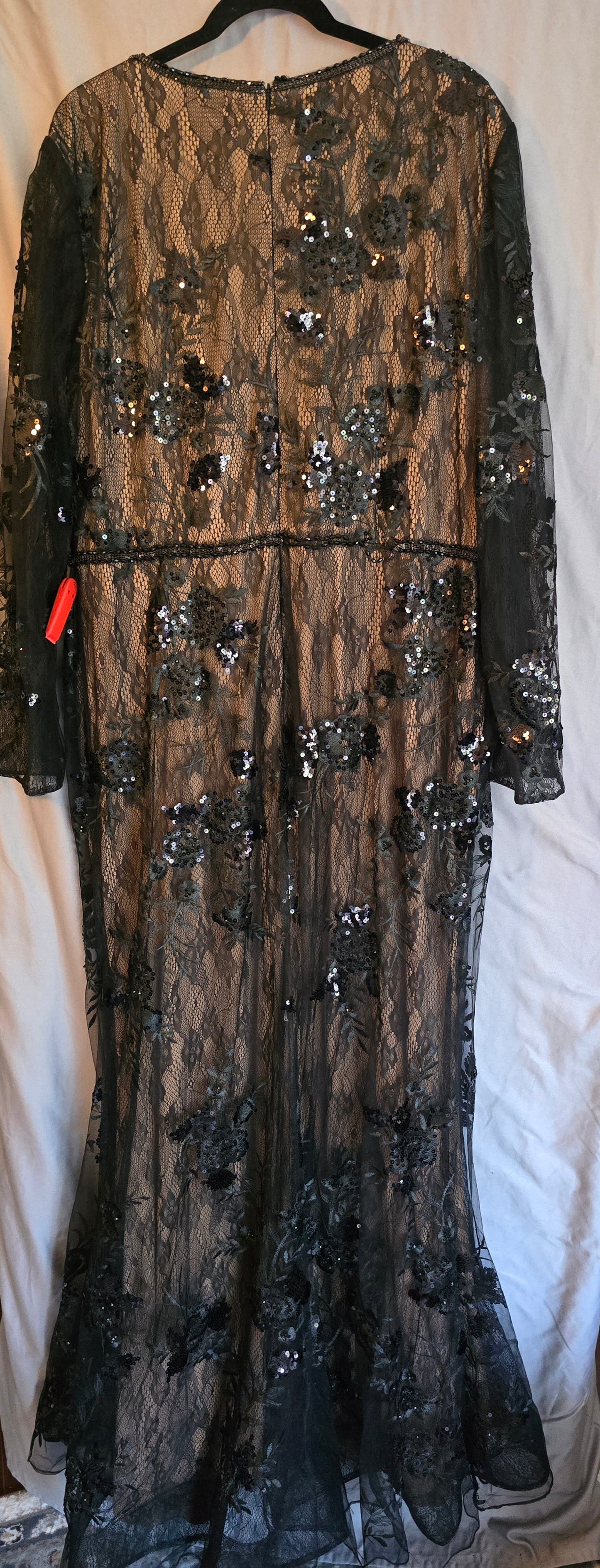 EMBELLISHED LONG SLEEVE PLUNGE NECK TRUMPET GOWN